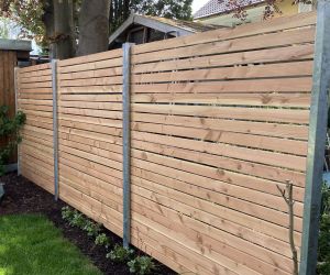 Sichtschutz für den Garten, die Gärtnerin